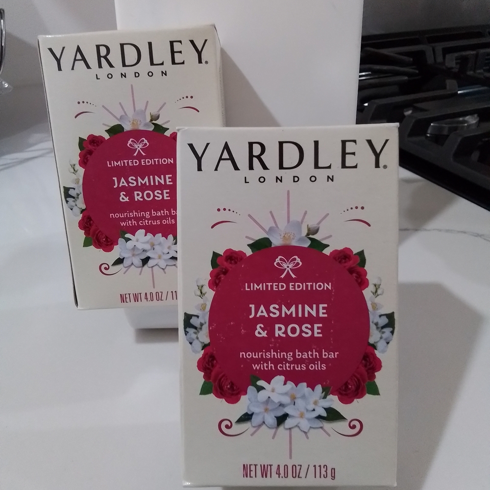 Yardley Jasmine & Rose Nourishing Bath Bar
